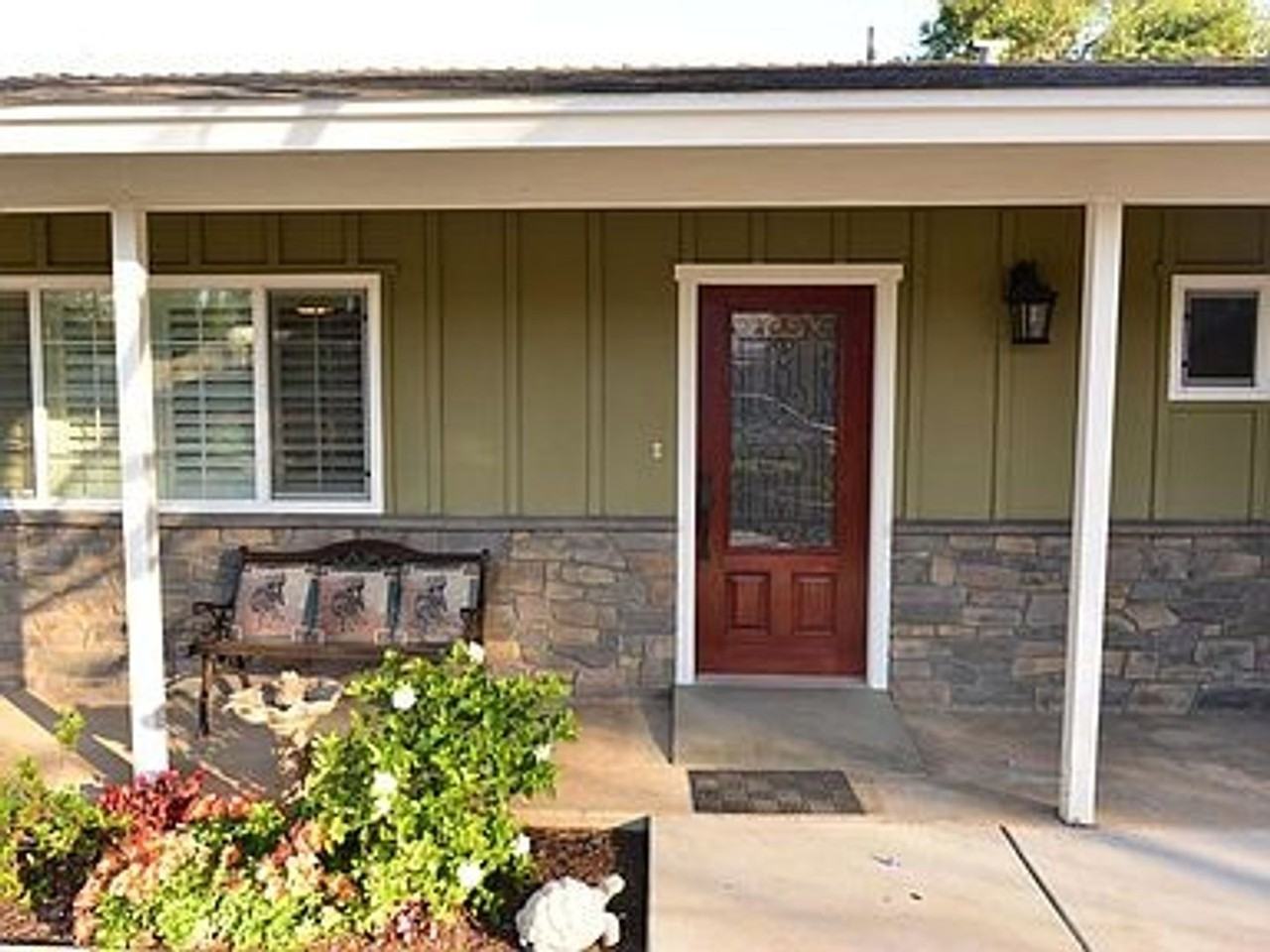 224 Sierra Vista Dr - Photo 2 of 15