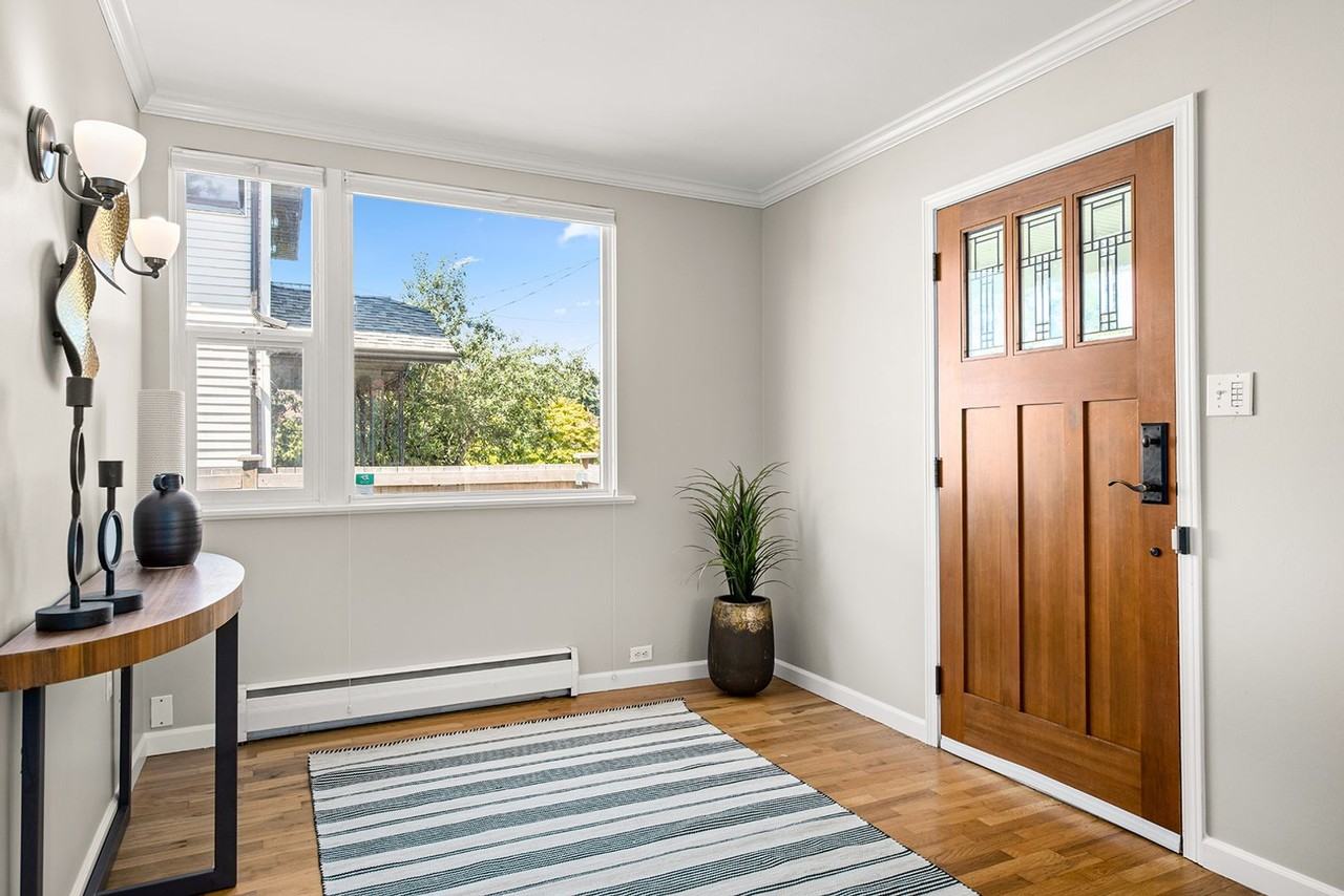 725 N 72nd St - Photo 2 of 28