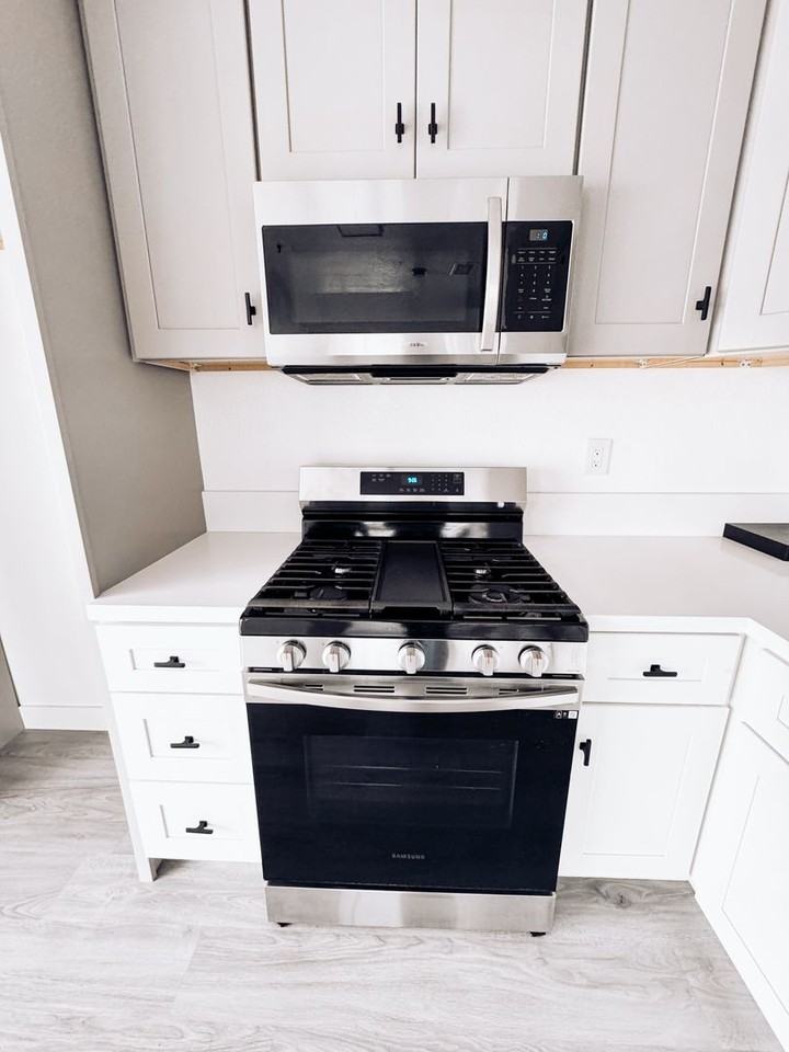 Bishop St. Apts. - Photo 2 of 15