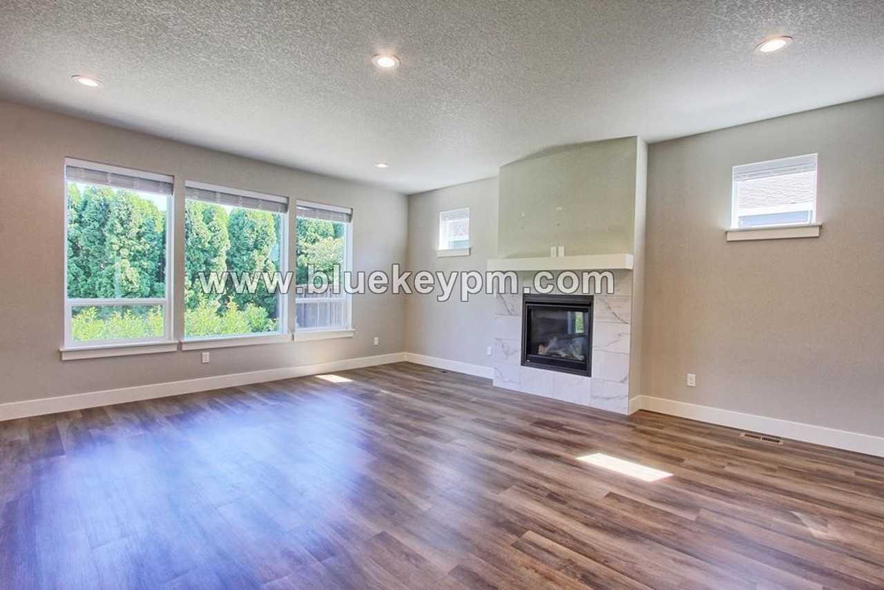 6904 Ne 72nd Way - Photo 5 of 16