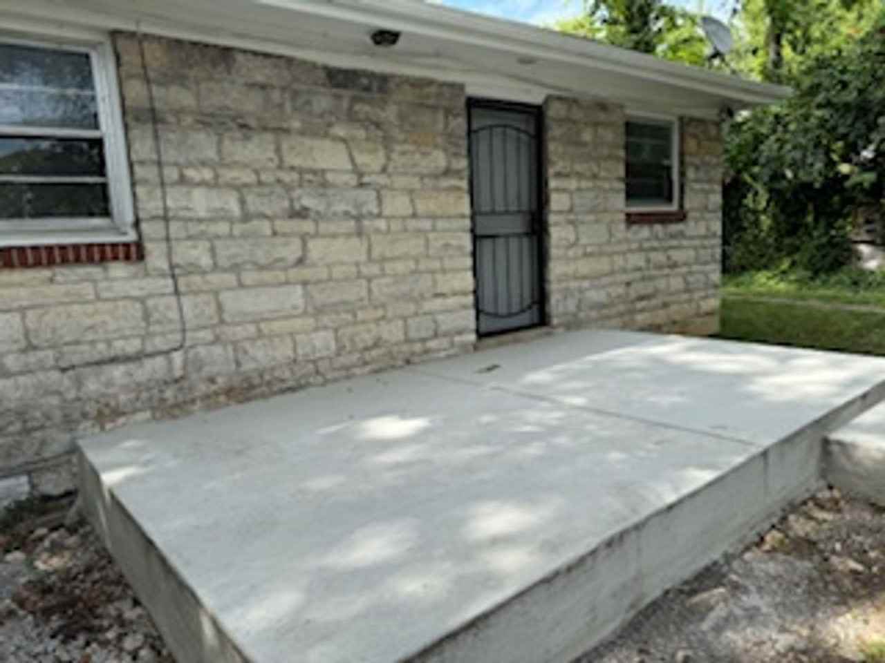 1913 Morena St - Photo 2 of 21