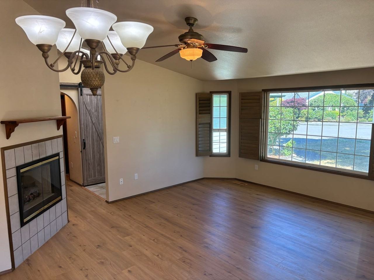 3233 Jeri Dr Ne - Photo 5 of 41