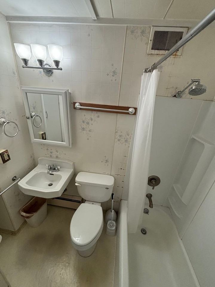 3rd Ave 1411 - Photo 7 of 23