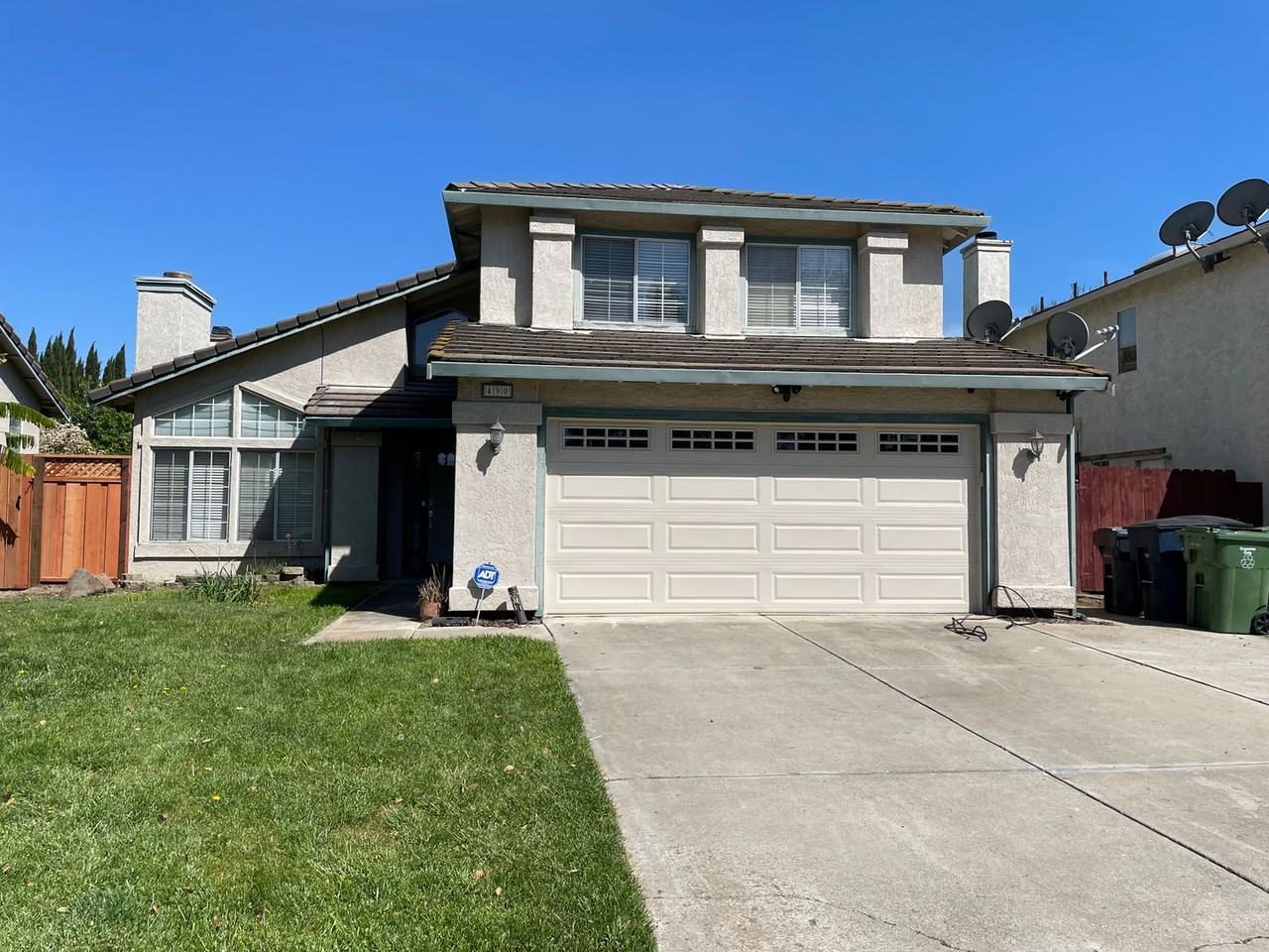 490 Silvertail Pl - Photo 2 of 49