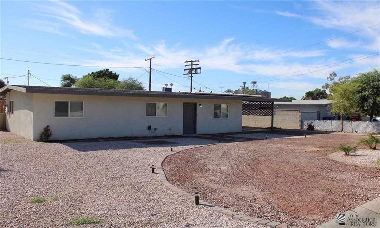 2731 S Fern Dr - Photo 3 of 16