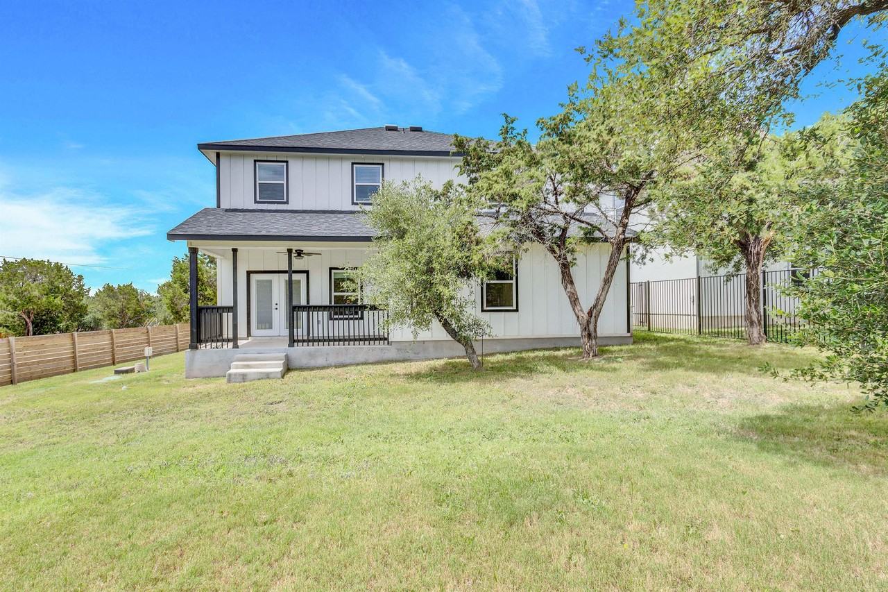 17400 Village Dr - Photo 2 of 50