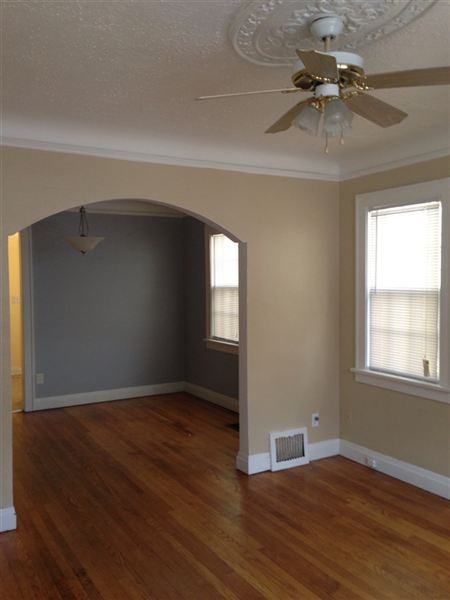 2738 Cass St - Photo 3 of 10