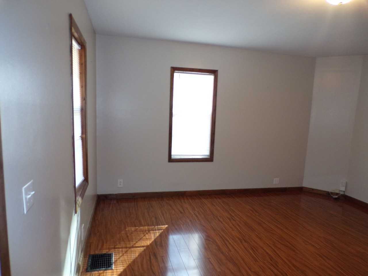 247 S Kansas St - Photo 5 of 41