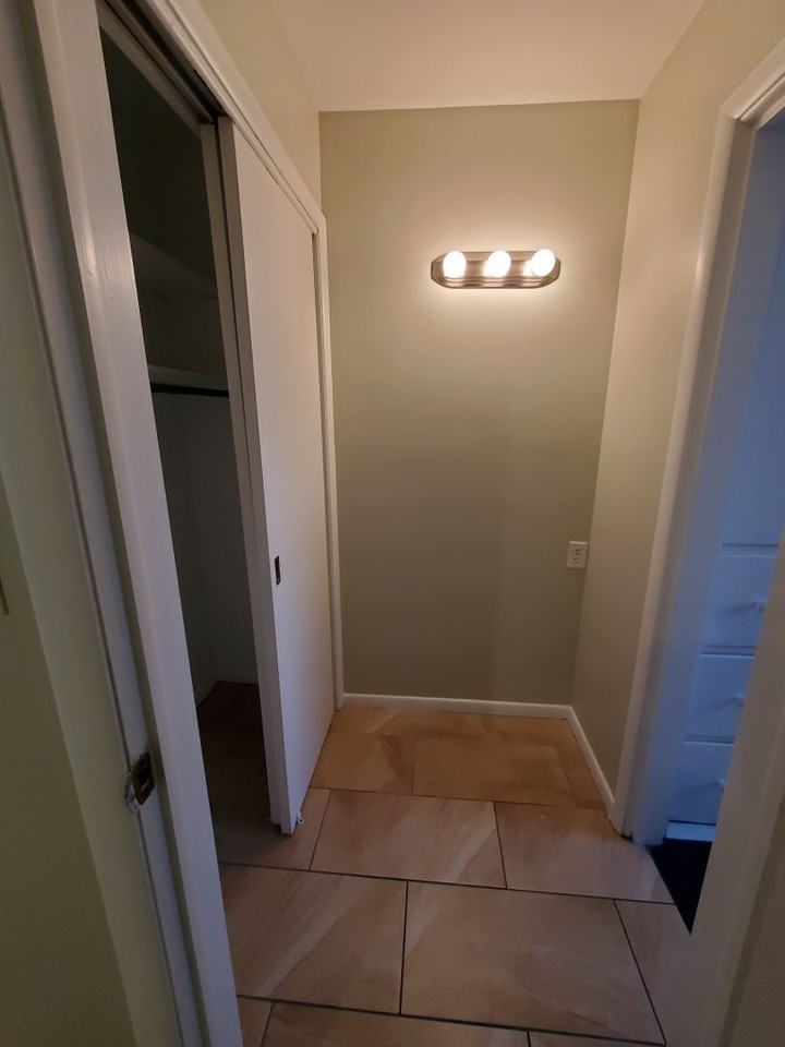 560 S. Kelsey - Photo 3 of 10