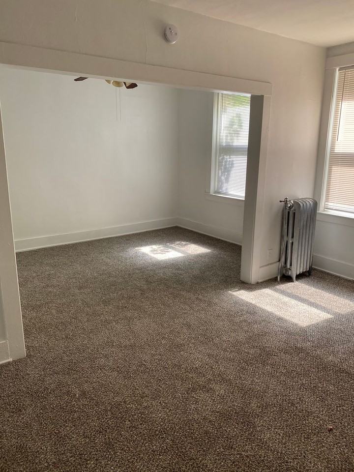 100 Glynn Ct. - FDR Seward Glynn - Photo 2 of 30