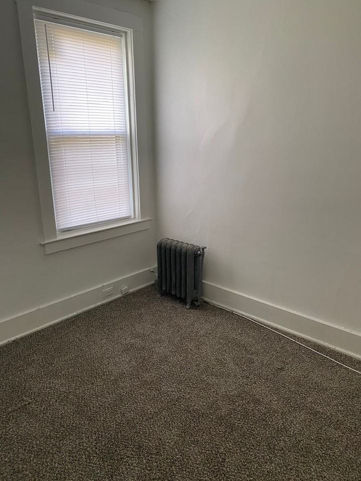 100 Glynn Ct. - FDR Seward Glynn - Photo 5 of 30