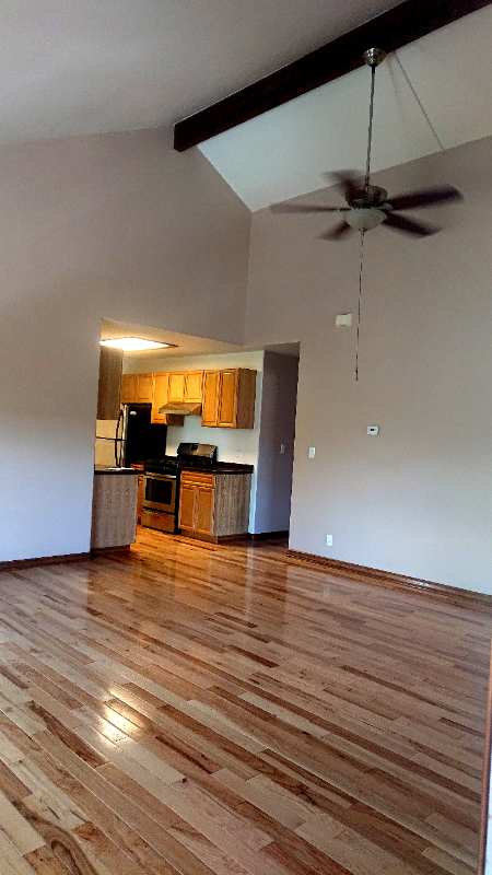 1145 8th St #D - Photo 3 of 10