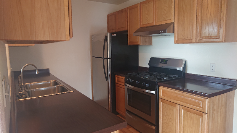 1145 8th St #D - Photo 4 of 10