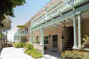 featured image of 2048 3rd Ave