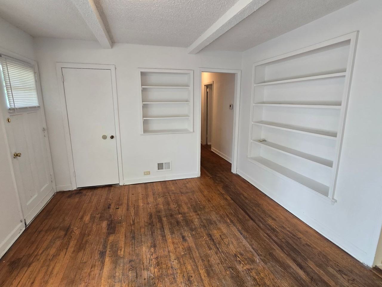 2102 Long Shadow Ln - Photo 3 of 25