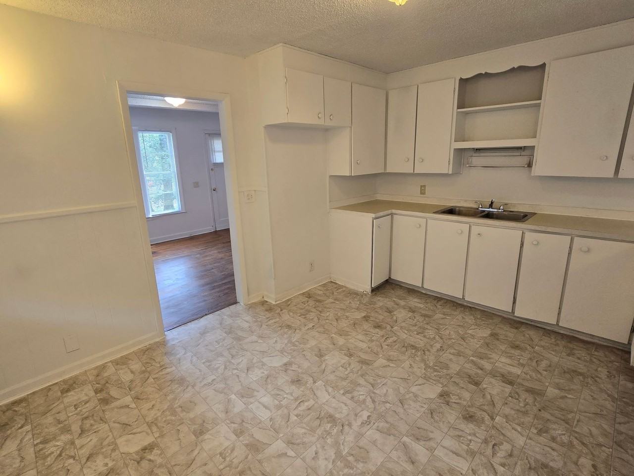 2102 Long Shadow Ln - Photo 7 of 25