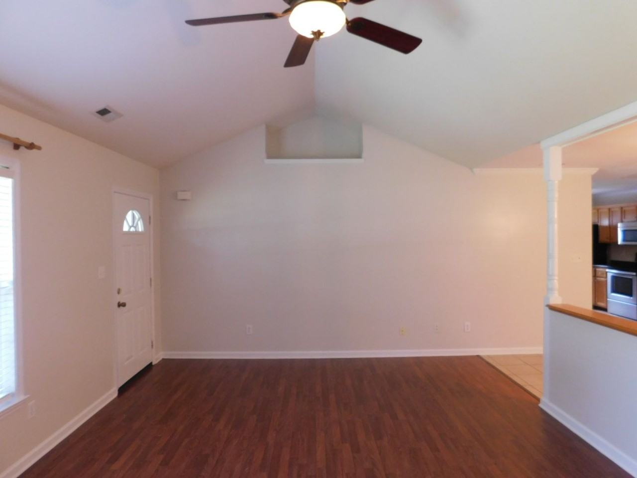 106 Marie Ct - Photo 3 of 27