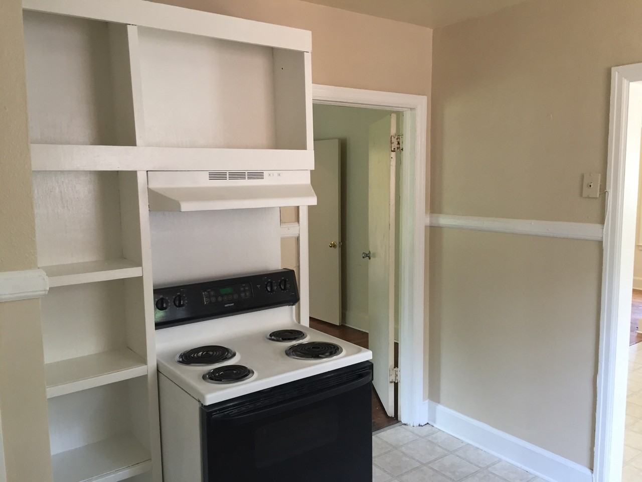 2306 7th St - Photo 3 of 15