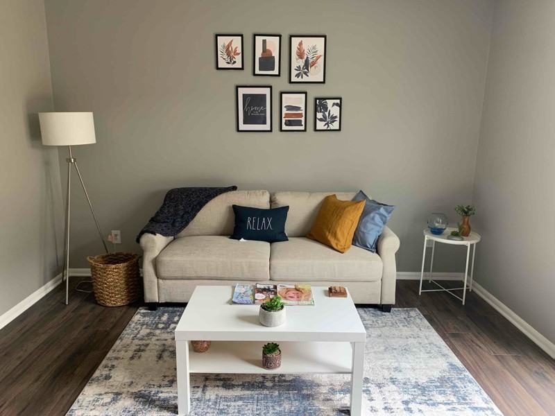 2370 Woodbrook Cir S - Photo 2 of 9