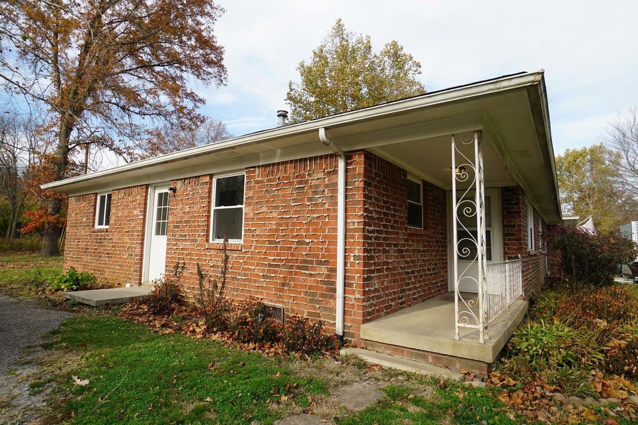 Pleasant Valley Apartments - Photo 2 of 26