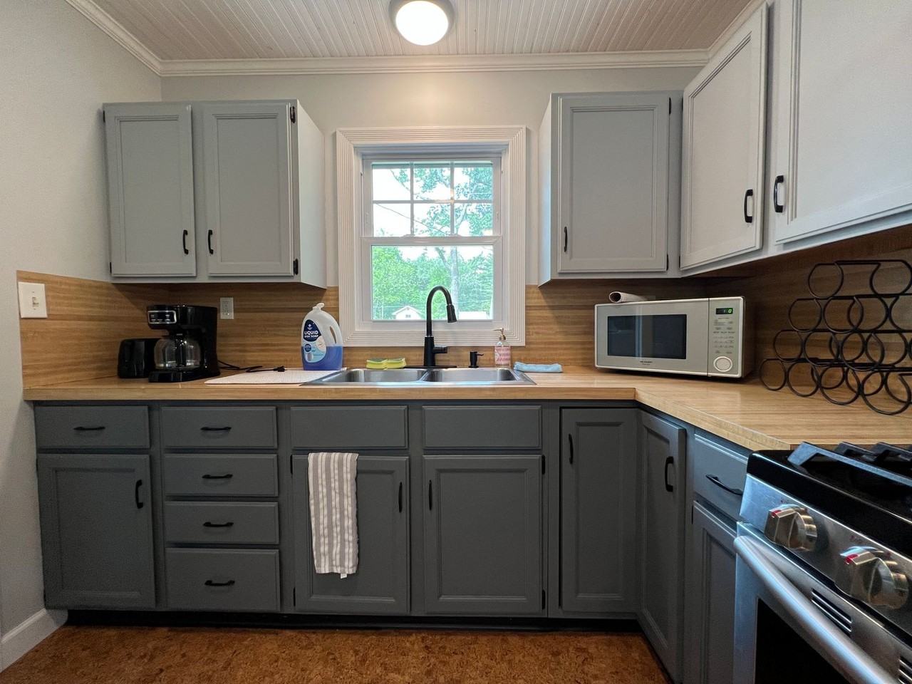 548 Cromwell Dr - Photo 4 of 24