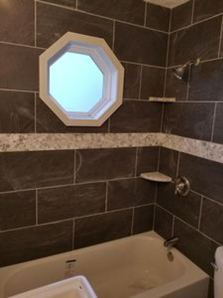 2028 N 50th Ave - Photo 5 of 11