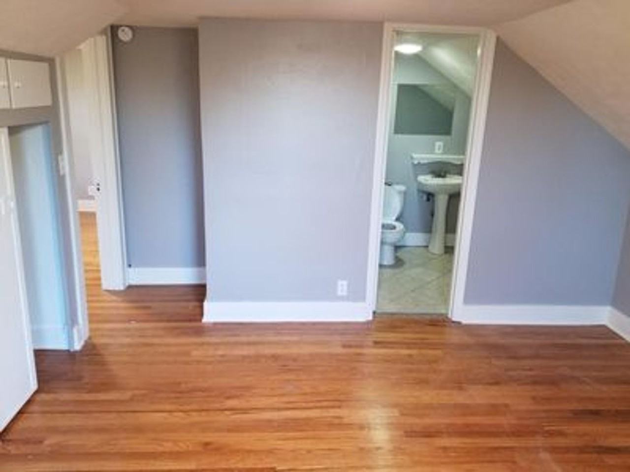 2028 N 50th Ave - Photo 7 of 11