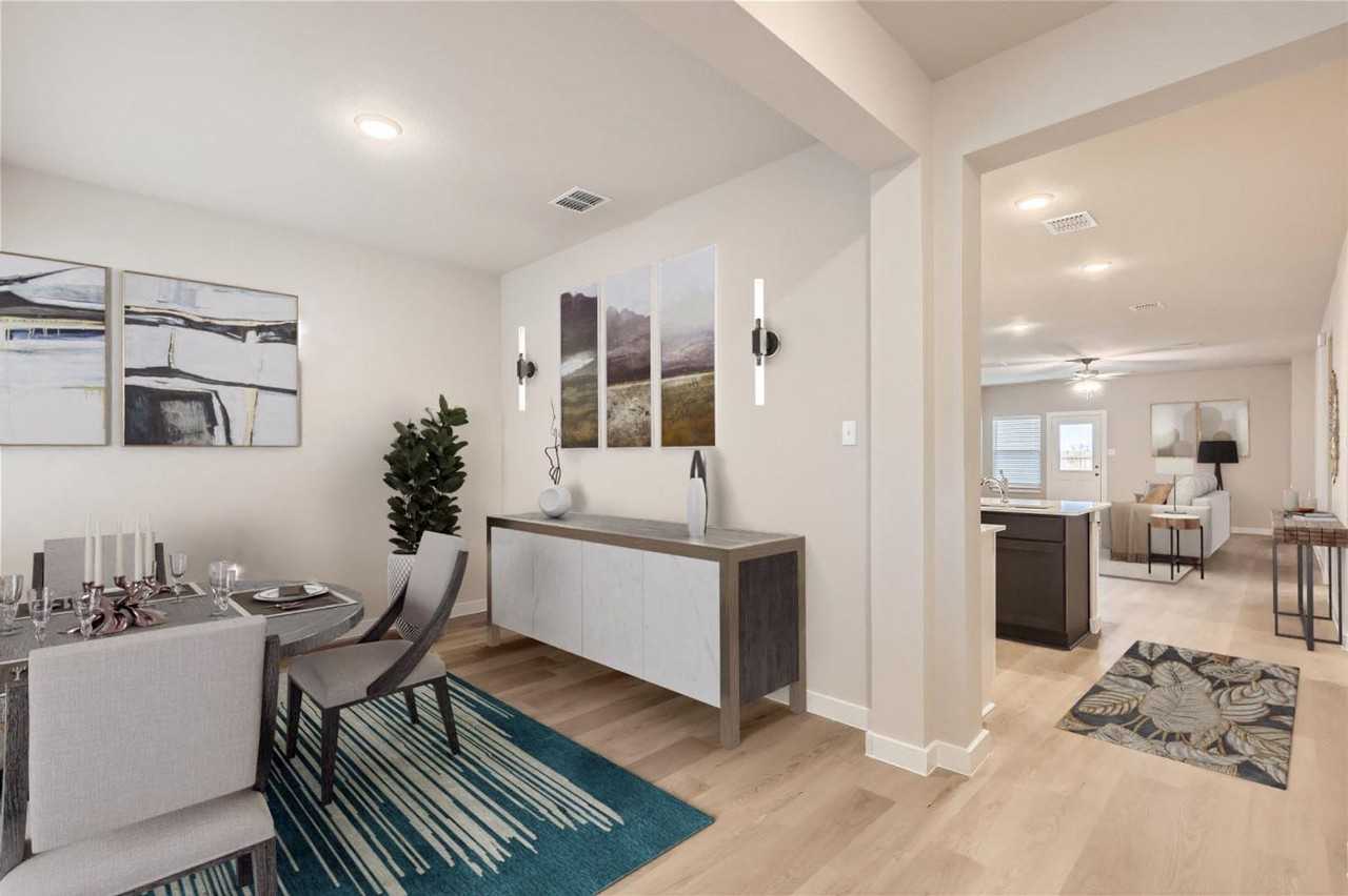 520 Barnwood Ct - Photo 2 of 14