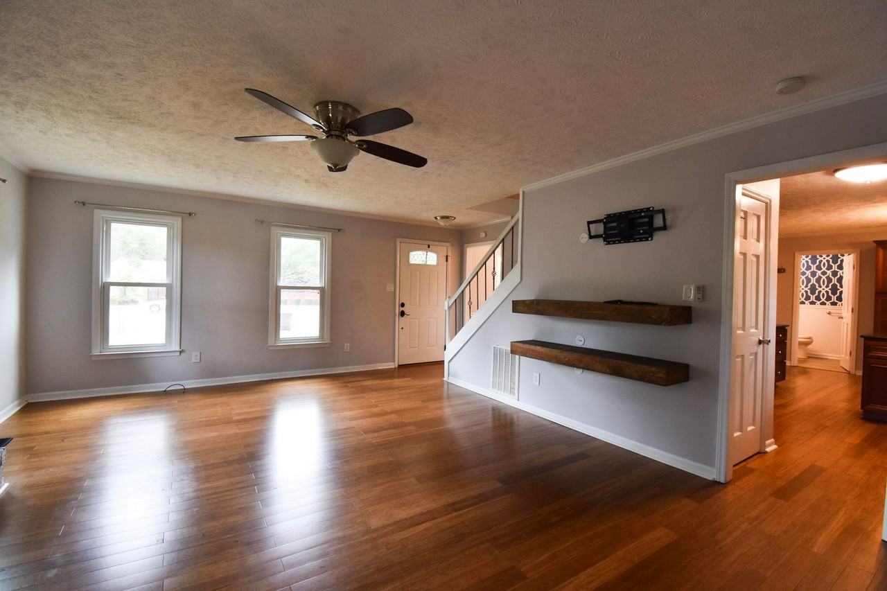 5804 Norman Pl - Photo 4 of 26