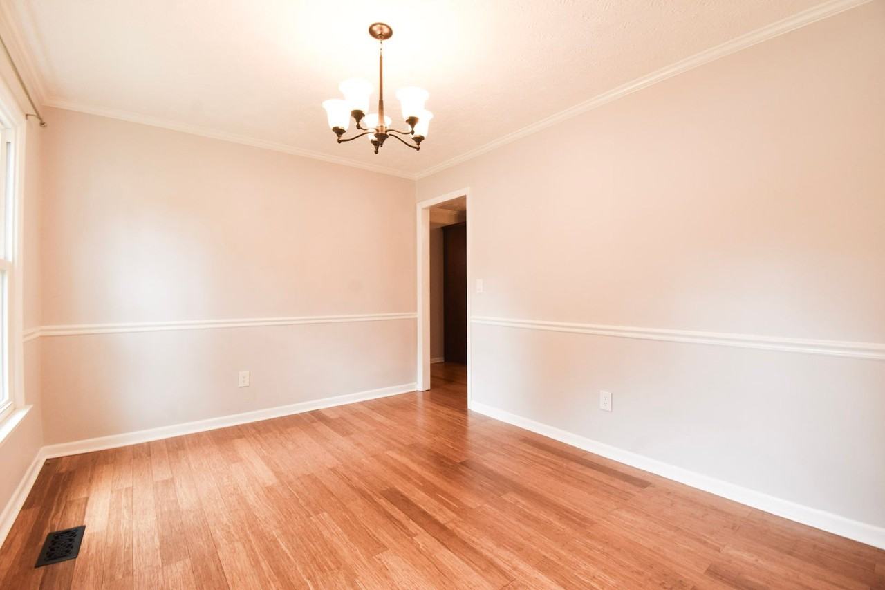 5804 Norman Pl - Photo 6 of 26