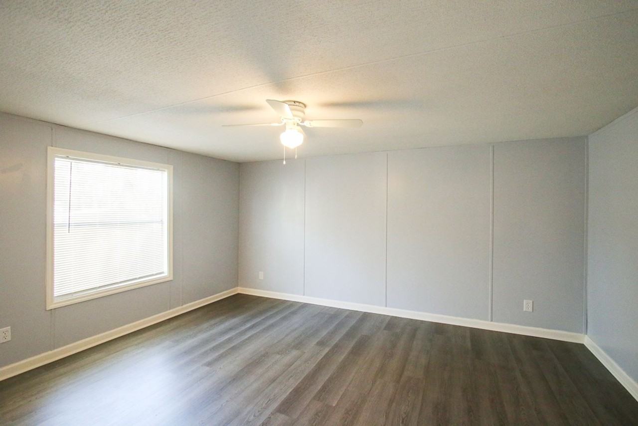 351 Green Oaks Ct - Photo 7 of 19
