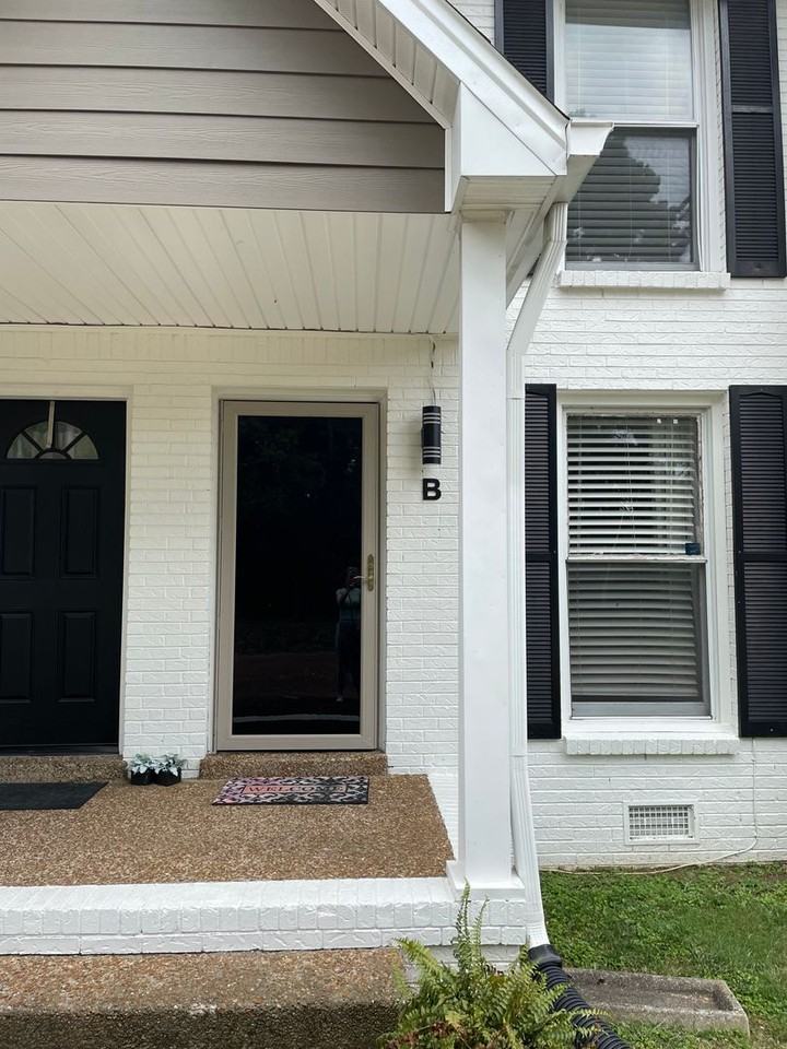 724B Due West Ave N - Photo 2 of 16