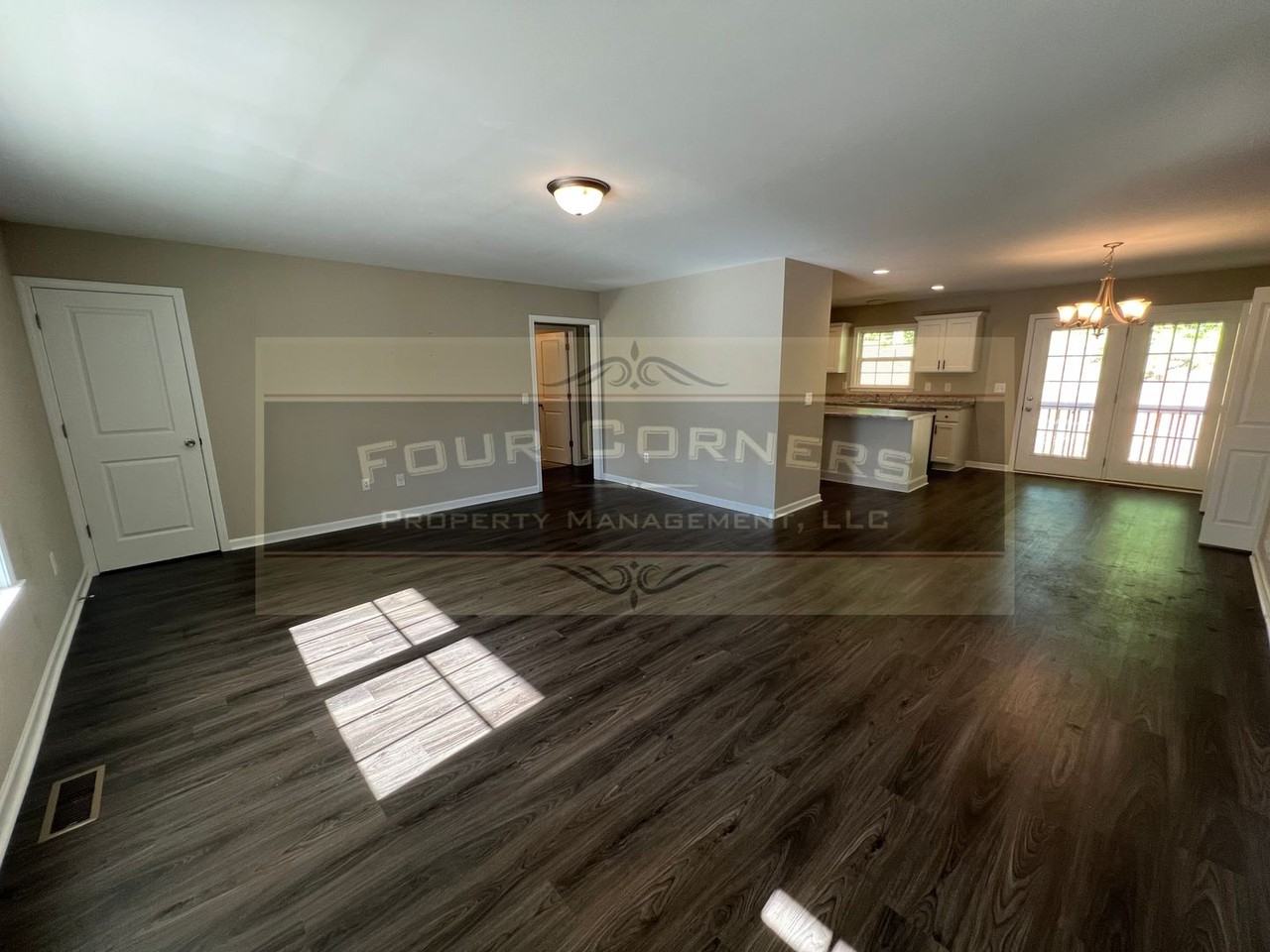 1592 Brookdale Dr - Photo 2 of 11