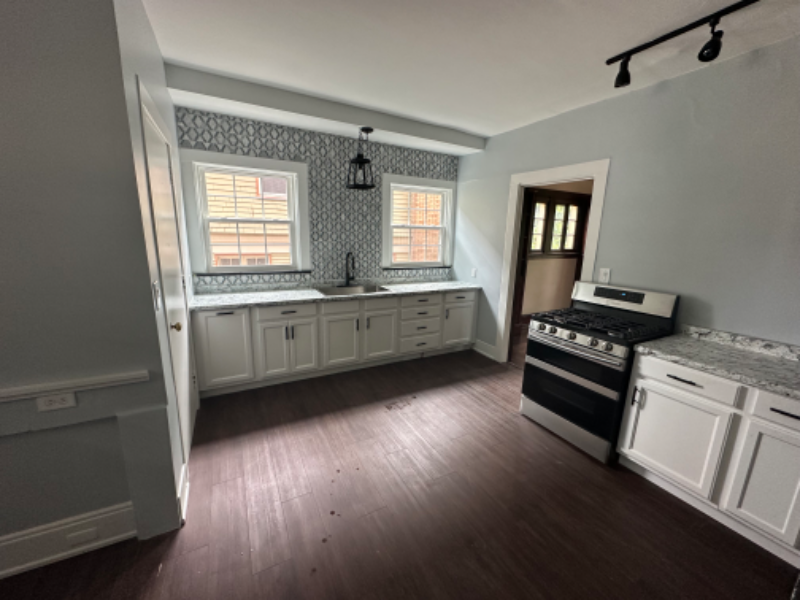 223 Woolper Ave - Photo 3 of 23