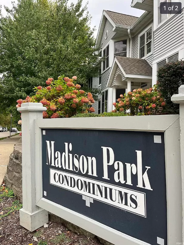 353 S Madison St - Photo 2 of 15