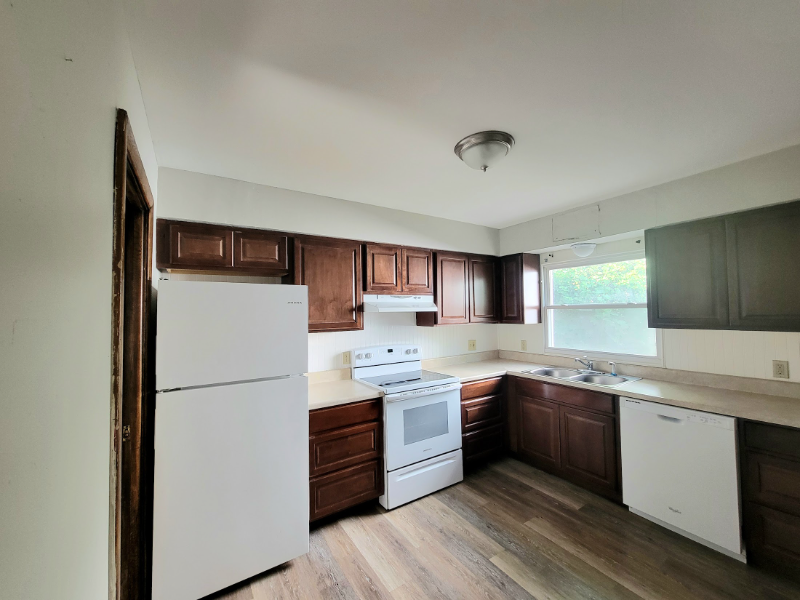 1765 Tanglewood Dr #1765 - Photo 2 of 8