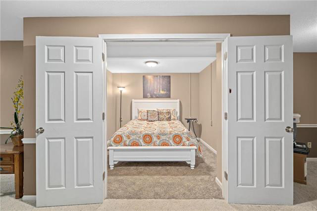 1323 Sw Wintergreen Ln - Photo 3 of 10