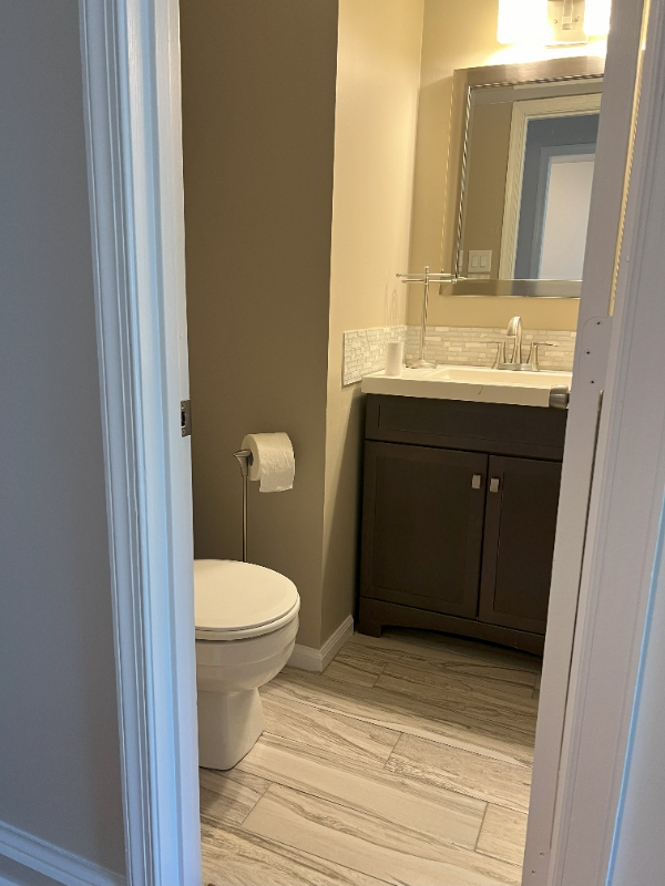 4018 The Oaks Dr - Photo 3 of 13