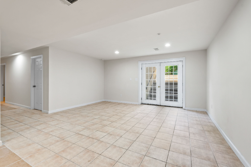 1309 Accokeek Landing Dr - Photo 3 of 20