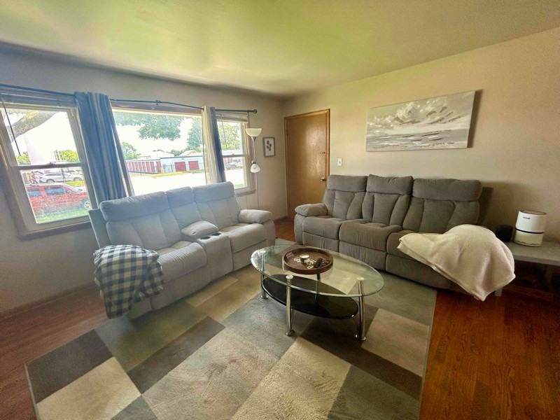 4421 S 13th St - Photo 3 of 16