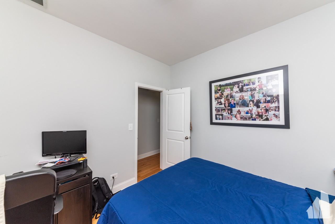 1133 W Addison St #3 - Photo 5 of 13