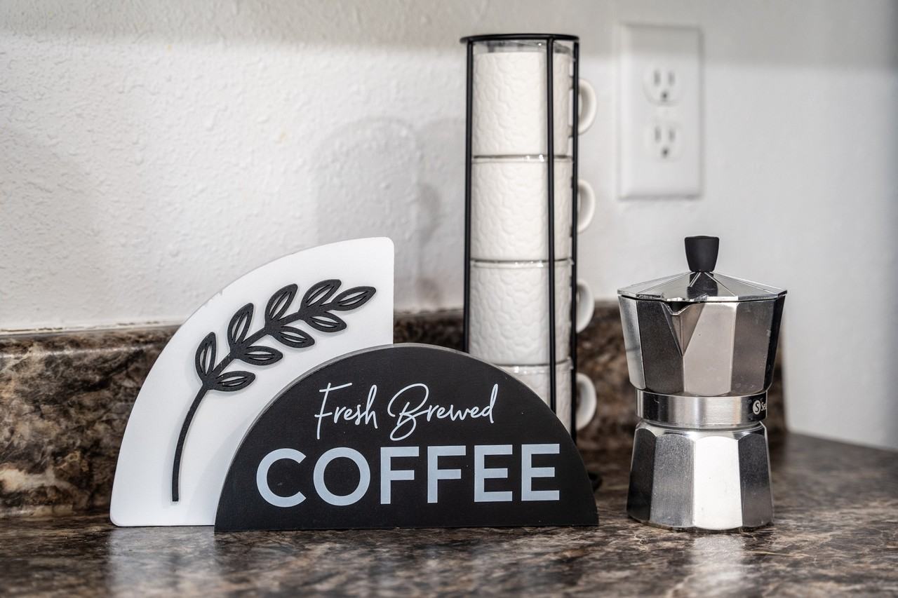 911 W Orange St #911 - Photo 2 of 12