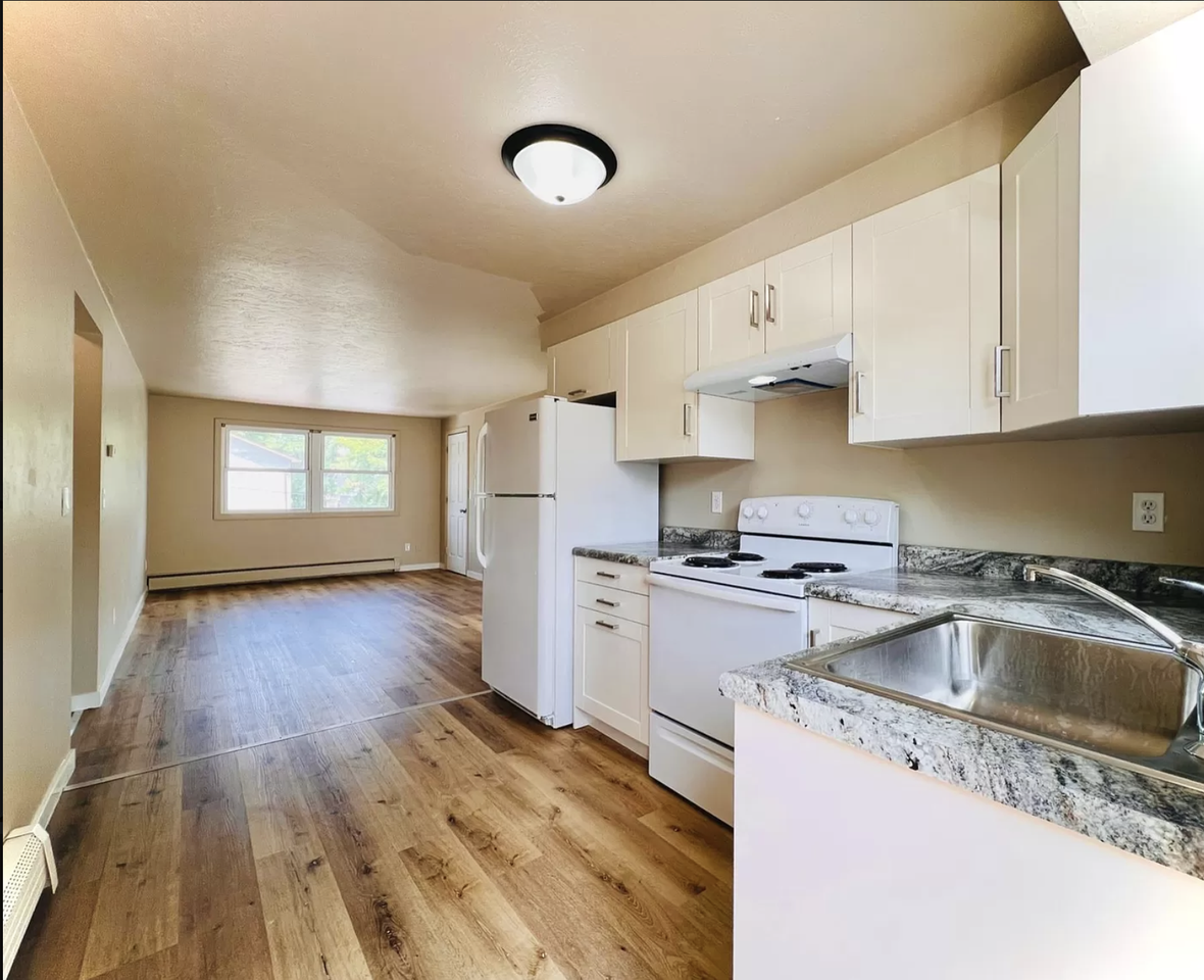 420 N Norwood Ave #3 - Photo 3 of 13