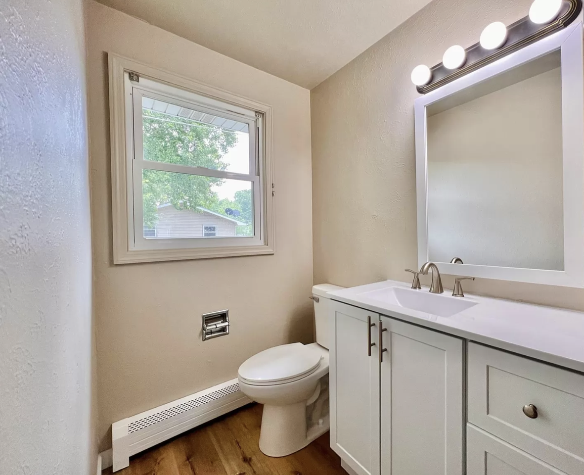420 N Norwood Ave #3 - Photo 4 of 13