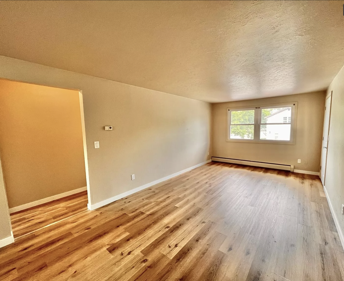 420 N Norwood Ave #3 - Photo 7 of 13