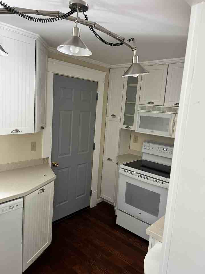 5910 Chestnut Ridge Rd #NA - Photo 2 of 27