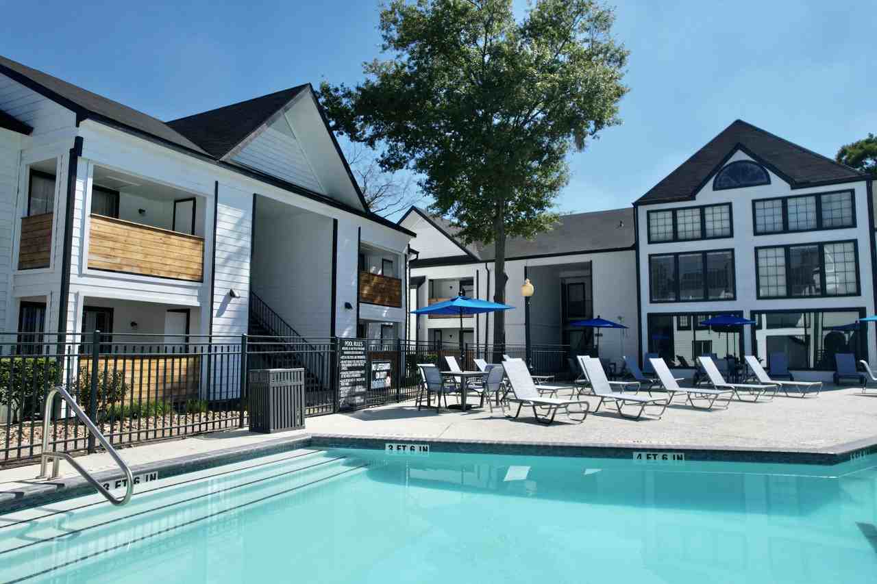 2151 Kirkwood - Photo 2 of 90