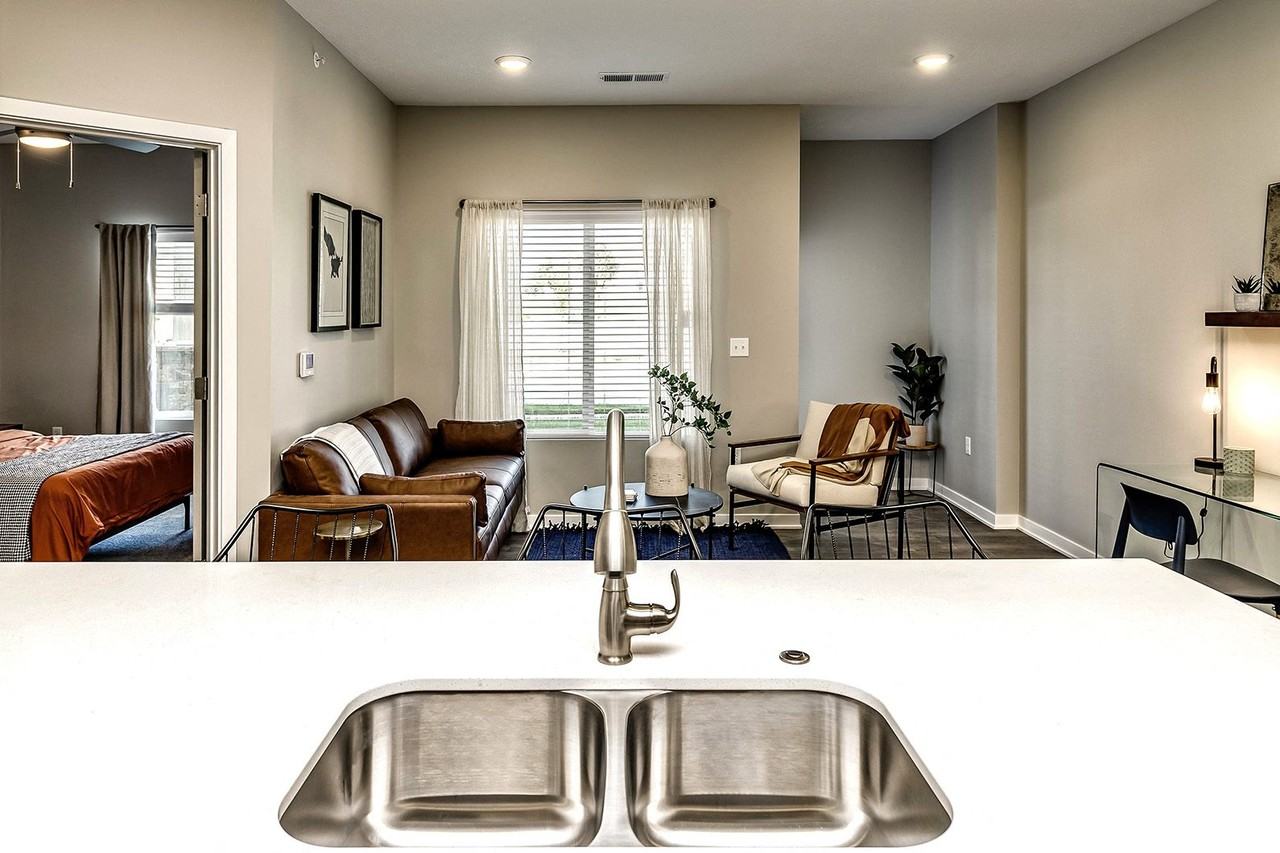 Hanover Flats - Photo 6 of 36