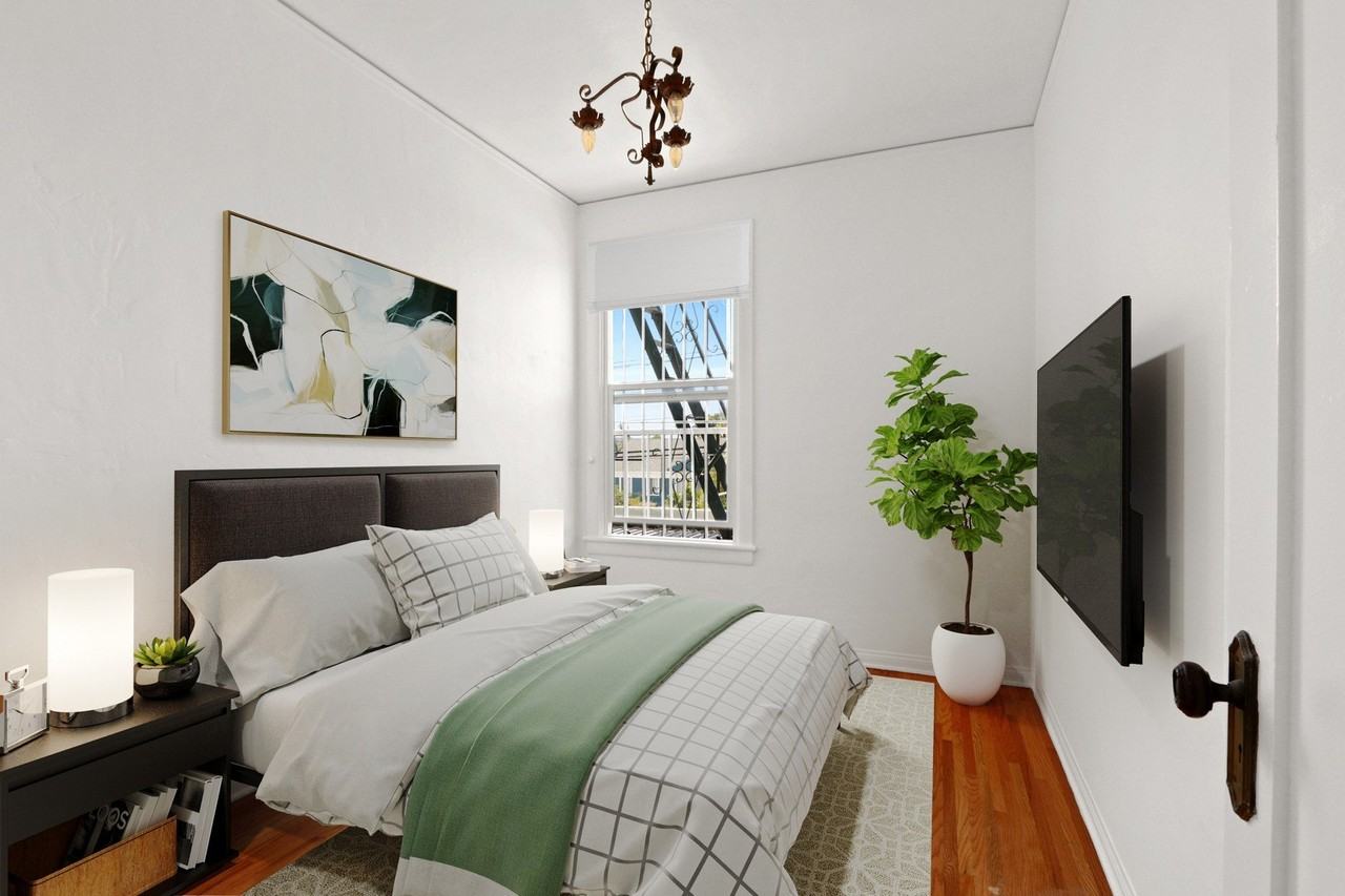 Gramercy Apartments - Photo 4 of 10