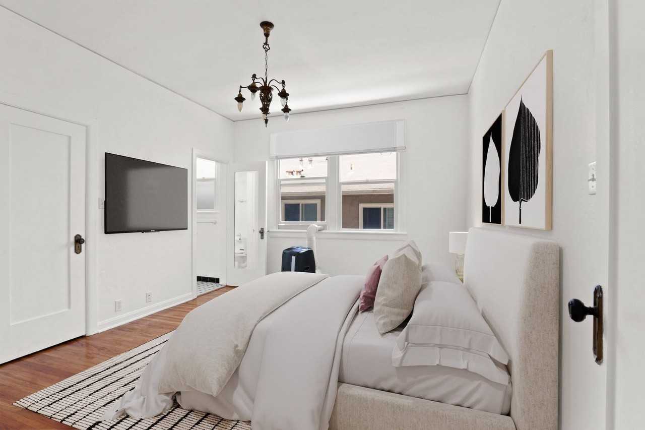 Gramercy Apartments - Photo 6 of 10